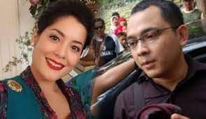 Mereka menikah pada 24 agustus 2019 secara tertutup. Inikah 5 Alasan Lulu Tobing Gugat Cerai Sang Suami