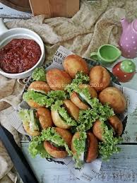 Have some pau sambal or pau ayam rendang ready in 10 minutes whenever the craving hits you. Resepi Terbaik Pau Sambal Atau Burger Malaysia Yang Gebu Lembut Sedap Dan Mudah Qasey Honey