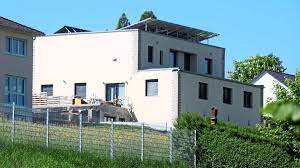 Ob eine wohnung in der wunderschönen villinger altstadt, ein reihenhaus in zentraler lage oder ein einfamilienhaus in einem der randbezirke: Dauchingen Umstrittenes Haus Steht Zum Verkauf Villingen Schwenningen Umgebung Schwarzwalder Bote