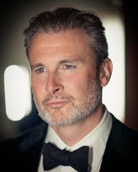 Welcoming tenor LUKE SINCLAIR @lukesinclairtenor to the  @christophercarrollartistmgt roster. A current member of the solo ensemble  @sbglandestheater he makes his role debut this evening as Lyonel in  Flotow's Martha in a new