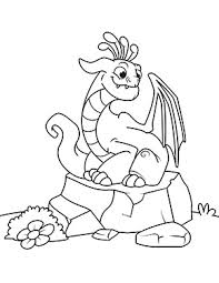 Ausmalbild Drache Sitzt Auf Felsen Zum Ausdrucken