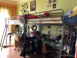 Più economico, ma per questo non meno solido e resistente, è il letto a soppalco ikea tromsö, in acciaio rivestito a polvere. Letto I A Soppalco Ikea Svarta Roma Lazio