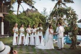 Las bodas en la playa pueden ajustar a todos los presupuestos, desde los mas económicos a los mas extravagantes. Bodas Simbolicas Un Enlace Muy Especial Webnovias Com