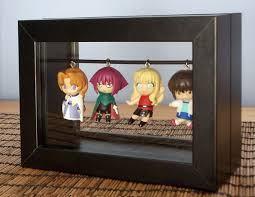 Haz Un Expositor De Objetos Con Los Marcos Ribba Guia De Manualidades Manualidades Decoraciones De Navidad Simples Marcos Para Fotografias