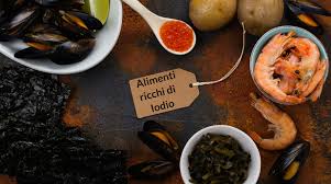 Sono considerate fonti di zinco anche altri semi come: Gli Alimenti Ricchi Di Iodio Consigliati Per Una Tiroide Sana