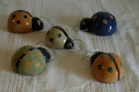 Coccinelle Decorative En Ceramique Pour Votre Jardin Ou Votre Maison Animaux Par Poterie Margo Animaux En Ceramique Poterie Ceramique