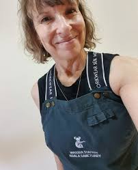 Handmade puzzle board for jigsaw puzzles in a dull women's group