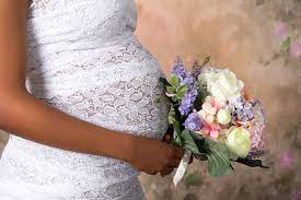 Maybe you would like to learn more about one of these? Im Brautkleid Schwanger Heiraten 6 Tipps Fur Werdende Mamis