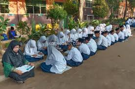 Untuk mendengarkan, berbicara, siswa dituntut proaktif mencari membaca, menulis, dan menghitung informasi serta pengetahuan agar (counting) berkaitan dengan memperoleh pengetahuan yang luas. Contoh Program Literasi Sekolah Sd Smp Dan Sma Kosngosan