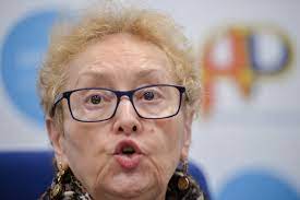 Foști parlamentari liberali au cerut avocatului poporului păstrarea pensiilor speciale: Avocatul Poporului Renate Weber DezvÄƒluiri In Scandalul InregistrÄƒrii Cu NicuÈ™or Dan In Care Acesta Intervine Pentru Un Om De Afaceri Detaliile AudienÈ›ei La Care A Venit Candidatul Dreptei Libertatea