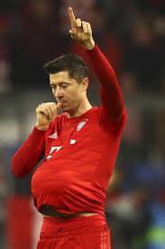 Robert lewandowski statistics played in bayern munich. Robert Lewandowski Macht Babyjubel Frau Anna Erwartet Baby Nummer 2 Gala De