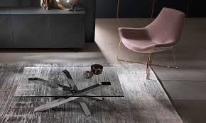 Ideale come complemento d'arredo per il soggiorno o la camera. Complementi D Arredo Moderni E Di Design Riflessi