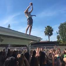 Apparently, this user prefers to keep an air of mystery about them. Ymerej Jeremy Monroe33 Twitter