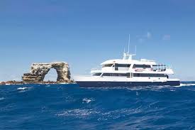Best Galapagos Liveaboards 2019 The Ultimate Diving Experience