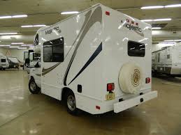 Thinking about a road trip with your family? 2013 Thor Motor Coach Majestic 19g Class C Rv For Sale In Carol Stream Illinois Rvt Com 81871
