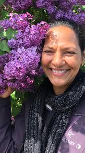 on Nancy's Day ~ last night i got to celebrate your beautiful life Nancy,  dancing/performing for the first time since 2020, with the NYC Contact  Community in Soho. In my ovarian