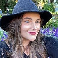 Ernestine Moon's Instagram, Twitter & Facebook