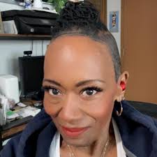 the best cha cha slide dance you will ever see.....