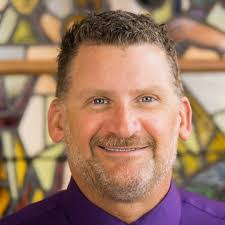 Eric Eiche's Instagram, Twitter & Facebook