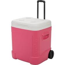 Large enough to hold 94 cans, you'll have plenty of space for refreshments for a whole group of people. Igloo Ice Cube 60 Qt Rolling Cooler Igloo Ice Ice Chest Cooler Cooler