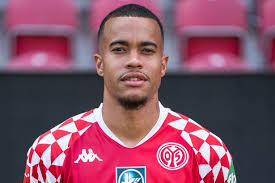 Find the latest robin quaison news, stats, transfer rumours, photos, titles, clubs, goals scored this season and more. Burnley Planning 8million Move For Swedish Star Robin Quaison Reports Lancslive