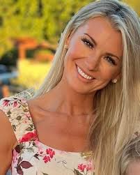 Check out our latest Member Spotlight! Meet Elyse Cop with Coastal Smile  Dental. Link in bio #memberspotlight #rdhapconnect #dentalhygienist  #rdhapcalifornia #california #dentalhygiene #rdhap #elysecop