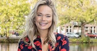 Zijn vrouw karin van munster zien we daarom niet vaak. Dochter Matthijs Van Nieuwkerk Deed Het Niet Goed Entertainment Telegraaf Nl