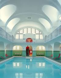 Lt P Gt If You Re A Fan Of The Visual Style Seen In The Iconic Movies By Director Wes Anderson Then Accidental Wes Anderson Wes Anderson Wes Anderson Movies