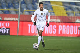 Gemäßigte temperaturen bedingen lange rebwuchszeiten & führen zu ausgeprägtem charakter. Liste Des Bleus Ce Qu Il Faut Savoir Sur Raphael Varane L Equipe