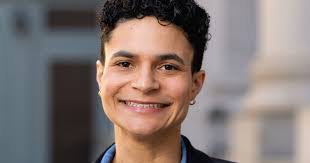 Brenna Phillips's Instagram, Twitter & Facebook