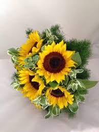 5 Sunflowers Bouquet S01 Floralgaragesg Decoration Parties Love Couple Weddingday Occasions H Online Flower Shop Most Popular Flowers Handmade Bouquets