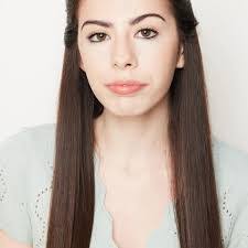 Sandra Shea's Instagram, Twitter & Facebook