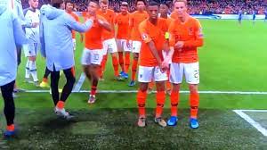 ⚽️ football player 75 caps for the dutch national team #8 my music playlists wijnaldum.com/info. In Den Farben Vereint Gigi Wijnaldum Und Frenkie De 11freunde
