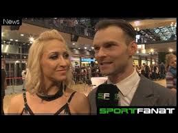 Double world champion kathrin menzinger performs as christina aguilera in burlesque at the fifty shades of grey mit kathrin menzinger und vadim garbuzov neben den wettkämpfen des let's. Kathrin Menzinger Und Vadim Garbuzov Bei Tanzen In Den Borsighallen Youtube