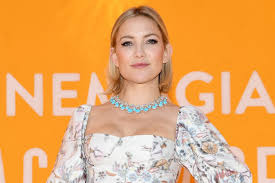 A story takes flight kate (2019). Kate Hudson Wasn T Impressed With Her Weight After Holidays