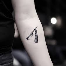 1.70 w x 2.00 h quantity: Straight Razor Temporary Fake Tattoo Sticker Set Of 2 Amazon De Beauty