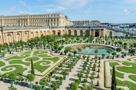 Ideal for wedding, meeting and event and near to paris in normandy, this castle propose to privatise a wonderful place. Tourists Strolling The Chateau De Versailles Gardens In Paris Stock Photo Picture And Royalty Free Image Image 98240383