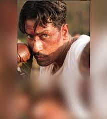 Abhishek Bachchan Reviews <i>Manmarziyaan</i> Co-Star Vicky Kaushal's  <i>Sam Bahadur</i>: "You Continue To Set The Bar So High"