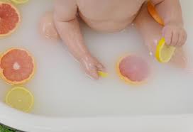Baby milk bath recipe without breast milk. Breast Milk Bath For Babies Health Benefits How To Do It