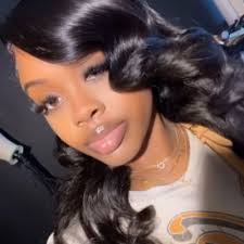 Karina Thompson (@Karina_mishelle)