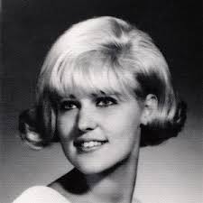 Doris Ricardo's Instagram, Twitter & Facebook