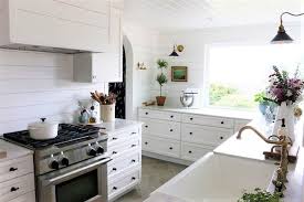 Whether you are building a home, moving to a small space, or undertaking a renovation, a small kitchen can offer significant advantages that will help you save time and money if planned for properly. 10 Unique Small Kitchen Design Ideas