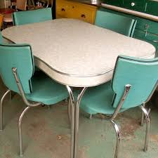 Items Similar To Vintage 1950 S Formica And Chrome Table With Four Chairs Local Pick Up On Ho In 2020 Retro Kitchen Tables Vintage Kitchen Table Chrome Kitchen Table