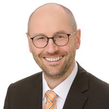 Unsere mitarbeiter beraten sie kompetent in allen fragen rund um ihre finanzplanung. Christian Schwaiger Bereichsleiter Rechnungswesen Controlling Vr Bank Rottal Inn Eg Xing