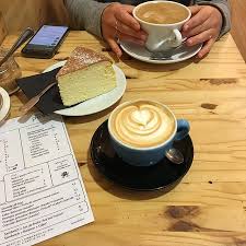 Puzzle Cafe Lyon 4 Rue De La Poulaillerie Cordeliers Jacobins Restaurant Avis Numero De Telephone Tripadvisor
