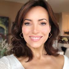 Is lisa robertson coming back to qvc? Lisa Robertson The Easiest Way To Instant Pretty A Sophisticated Earring That Goes With Everything Https Shop Lisarobertson Com Collections Lisa Robertson Facebook