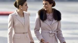 Maybe you would like to learn more about one of these? Fabiola Yanez Tendencia Por Su Vestimenta En Israel Mendovoz