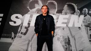 We did not find results for: Official Jens Petter Hauge Joins Eintracht Frankfurt On Loan With Obligation To Buy
