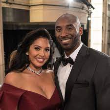 Kobe bryant, his daughter gianna and other passengers. Kobe Bryant Und Vanessa Bryant Eine Ehe Mit Vielen Hohen Und Tiefen Stern De