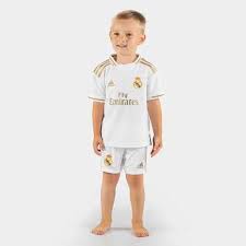 As soon as abraham tapped home chelsea's only strike, the gunners looked under real pressure, seemingly getting jitters as the final whistle approached.the chelsea players look dejected as the arsenal. Real Madrid 2020 21 Home Football Kits Shirts